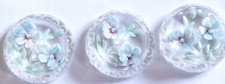 3 BOUTONS ANCIENS plexiglass
