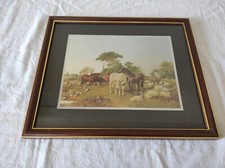 Cadre en bois 30 x 25cm avec animaux chevaux, moutons   28 x 23cm