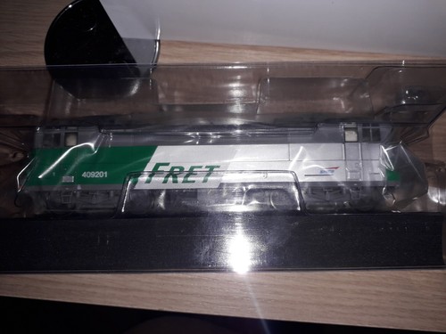 Locomotive 409201 livree - locomotive,