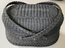 Ancien  panier de marché en osier à couvercle anses tressées