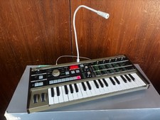 Synthétiseur/vocodeur Korg