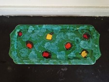 PLAT A CAKE EN FAIENCE DE POET-LAVAL CERAMIQUE VERTE VINTAGE