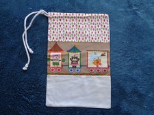 sac,pochon enfant pour gouter,bibliothèque,livre,chaussons,crèche,cahier,cantine