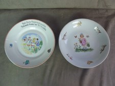 DEUX ASSIETTES D'ENFANTS en faïence ancienne.