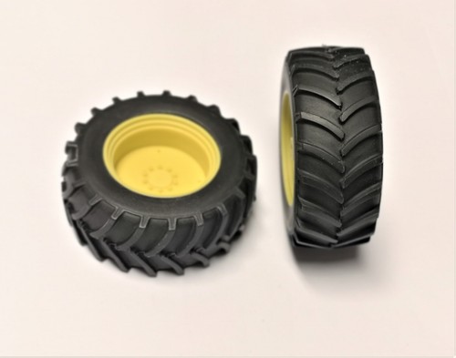 Rear wheel tractor - rear,