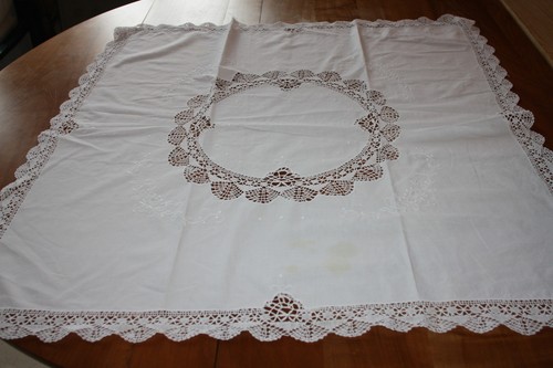 Nappe petite ou - ou, napperon