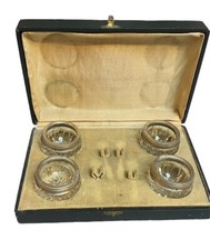 Suite de 4 Salerons en cristal