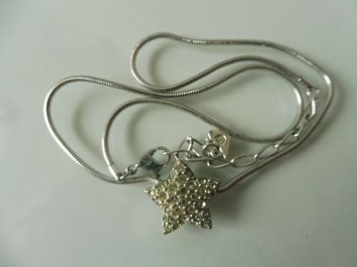 Magnifique vieux collier avec - magnifique,,