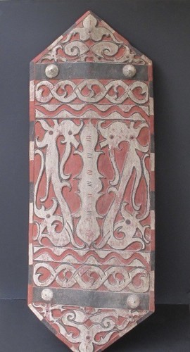 Grand bouclier dayak - dayak, borneo