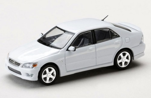 Lexus 200 1999 white - -,