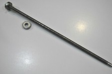 Ensemble Remplacement Essieu Et Roulements Tacx Pour Rouleaux Antares