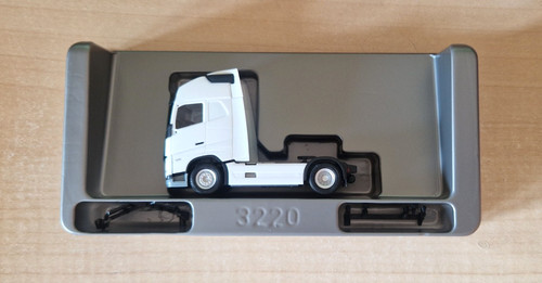 Tracteur routier neutre - , blanc