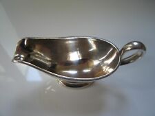 Jolie petite saucière individuelle de "service" en métal argenté (13 cm x 6 cm)