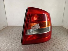 Feu arriere principal droit