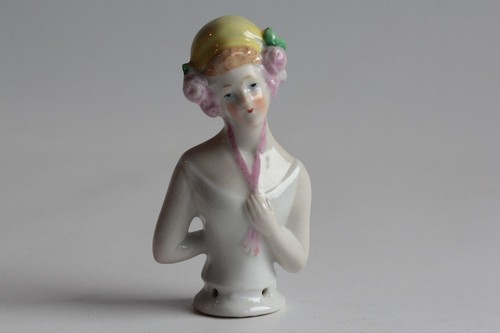 Demi figurine porcelaine - , femme