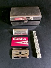 Rasoir de sûreté Gillette avec boîte métal et lame Gibbs vintage