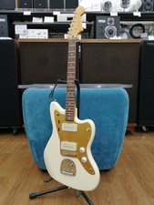 Guitare électrique SQUIER J