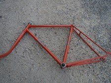 Ancien cadre de vélo acier vintage orange Gitane 80s french antique bike frame
