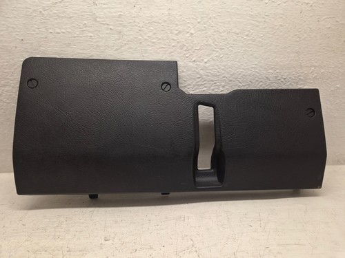 Cache boite fusible intérieur
