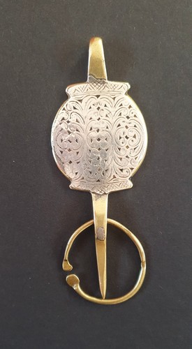 Ancienne grande fibule berbere - ancienne,