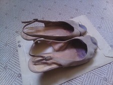 Nu pieds nubuck beige T39