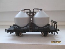 wagon marchandises silo ciment jouef en très  bon état