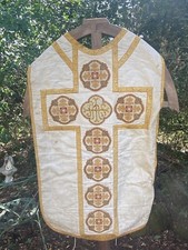 Chape & Liturgie Catholique & Cape De Cérémonie Religieuse & Broderie & Église