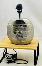 Lampe de Table Maison du Monde - Socle Métallisé Argenté Texturé sans Abat-jour