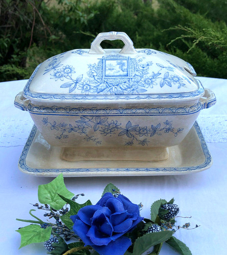 Sauciere ancienne terre - sauciere,