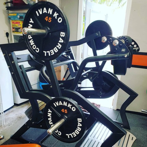 Pendulum squat machine - pendulum,