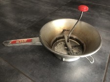 Moulin à légumes ancien KILT