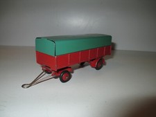 Remorque BACHEE Rouge avec bache verte par DINKY TOYS France ref 70 au 1/43