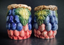 2 pots en barbotine- majolique