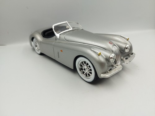Burago jaguar xk120 roadster - jaguar,