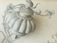 Ancienne Toupie en Bois /