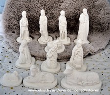 Crèche de noël composée de