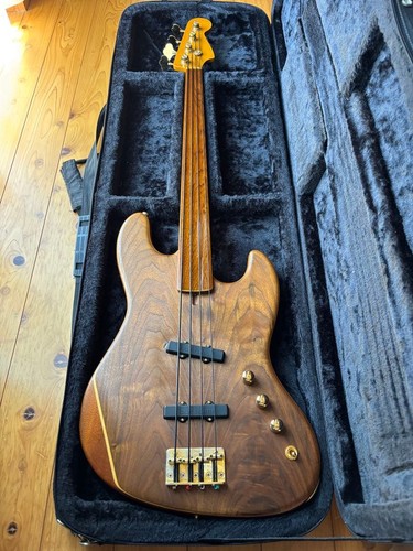 Guitare basse électrique moon - basse,
