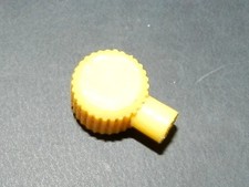 Dinky Toys 887  Bouchon de Vidange jaune Unic Air BP  original des années 1960