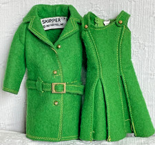 Manteau & robe de tenue TOWN TOGS #1922 poupée mannequin SKIPPER 1963 Mattel TBE