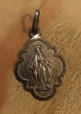 Médaille Religieuse Ancienne