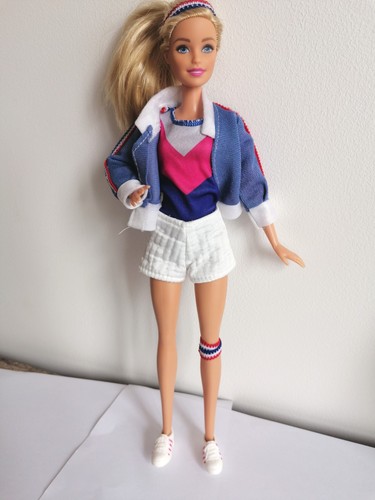 Poupée barbie sportive - poupée,