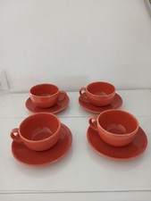Lot de 4 tasses et sous-tasses