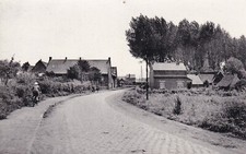 Carte postale ancienne postcard COUTICHES hameau du Molinel écrite 1956