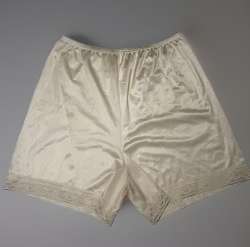 Vtg vanity fair - vtg,