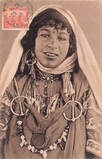 Tunisie - Jeune bédouine -