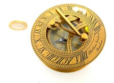 REPRODUCTION MUSEE BOUSSOLE A CADRAN SOLAIRE