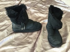 Bottines boots UGG noires