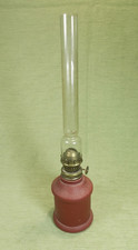 Ancienne Lampe à Petrole - Reservoir en Verre Grainé Rouge + Verrine + Bobèche
