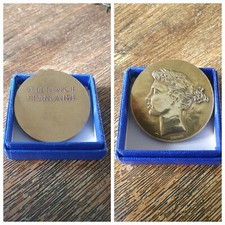 Sculpteur Paul belmondo