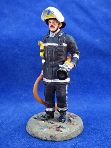 Superbe figurine plomb lead - superbe,